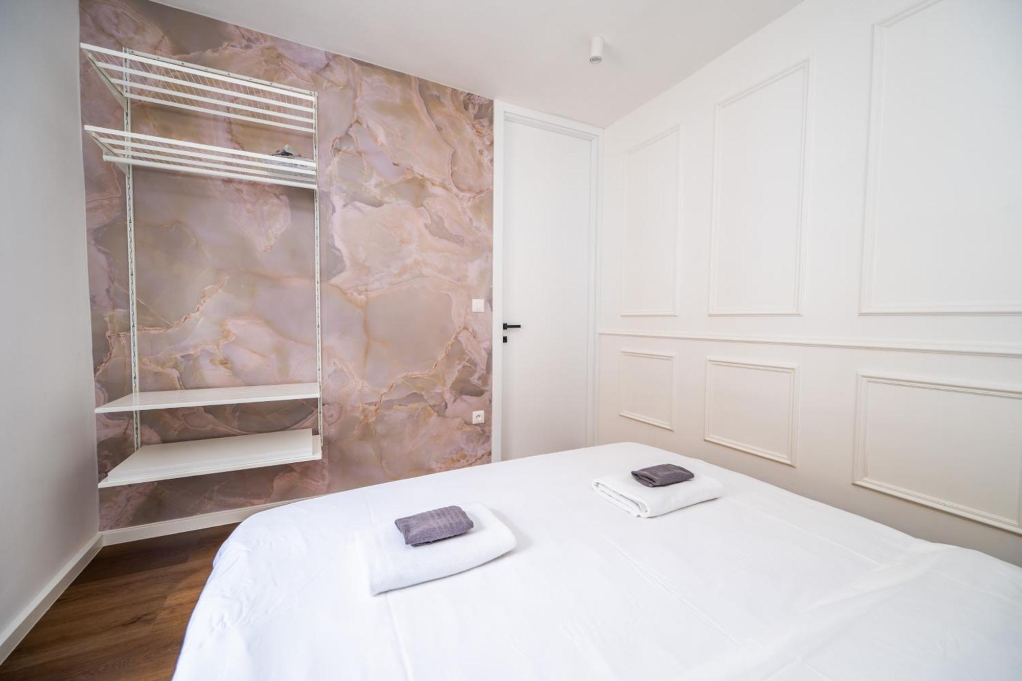 City Center Design Apartments ซาราเยโว ภายนอก รูปภาพ
